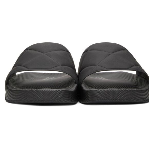 Bottega Veneta Slider Slides